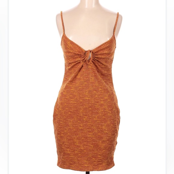 H&M Dress - Picture 2 of 6